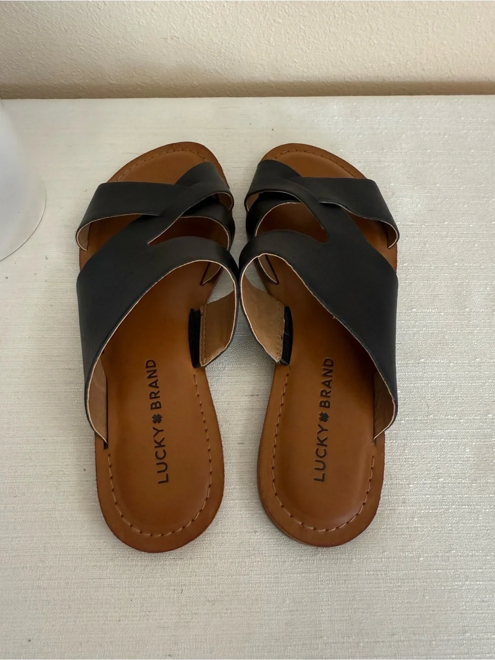 New Lucky Brand Black Slide Sandals with Tan Footbed